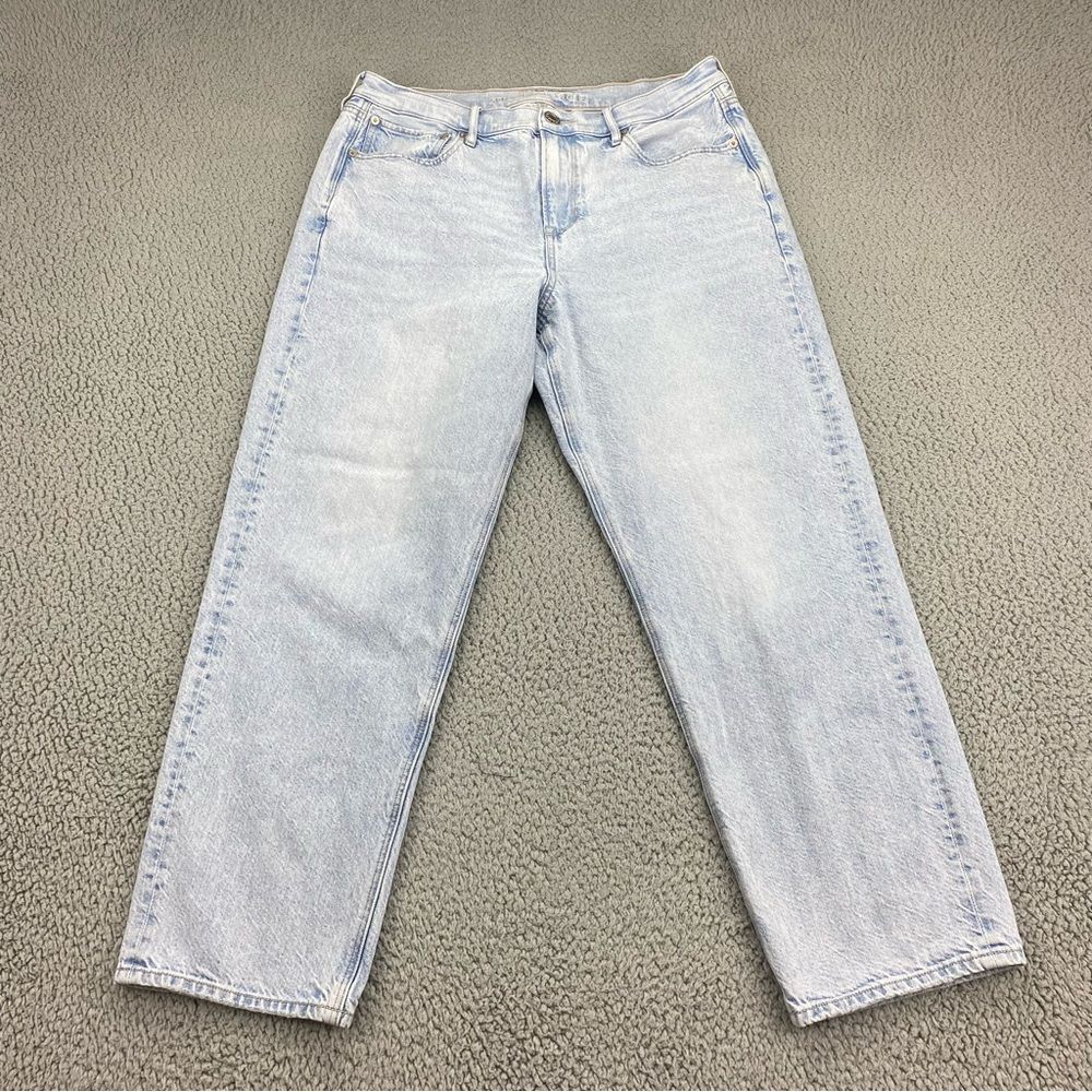 American Eagle Outfitters Light Blue Straight Leg Jeans